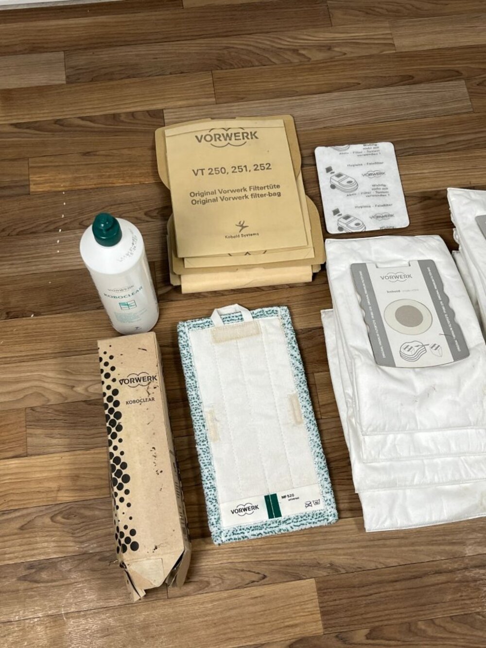 Vorwerk Vacuum Parts/ Bags Kobold VT265 / VT270 Accessories Lot W Bags - Picture 2 of 9
